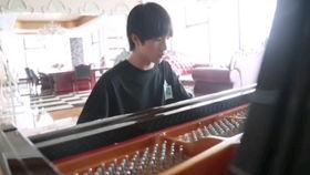 钢琴高抬指教学视频,高效提升演奏水平的秘诀