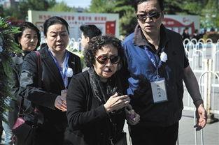 杨洁遗体告别仪式视频,缅怀一代传奇导演的永恒告别