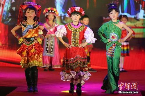小学生最炫民族风视频,小学生版最炫民族风展现民族魅力